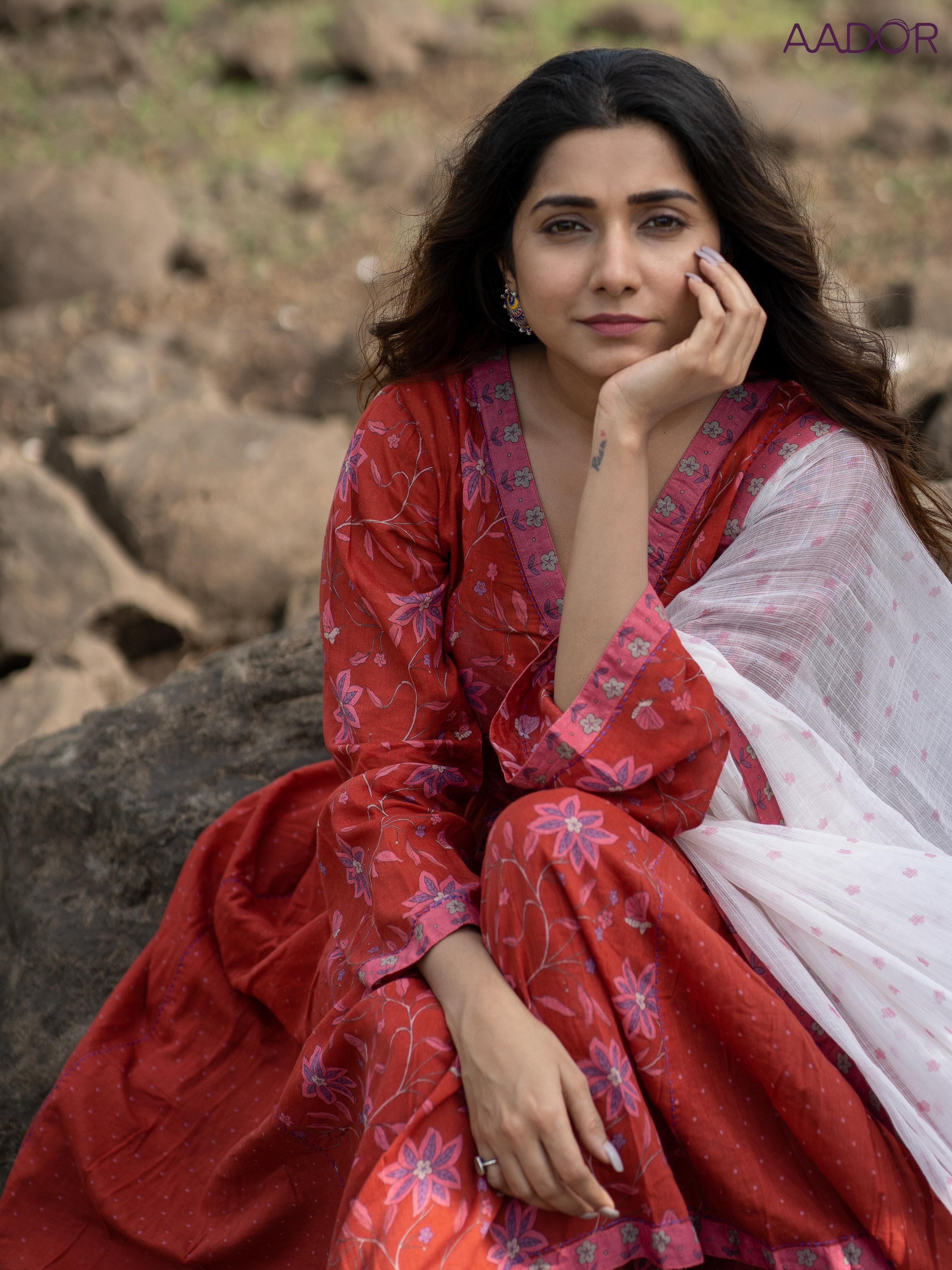 Enigmatic Songbird Dupatta