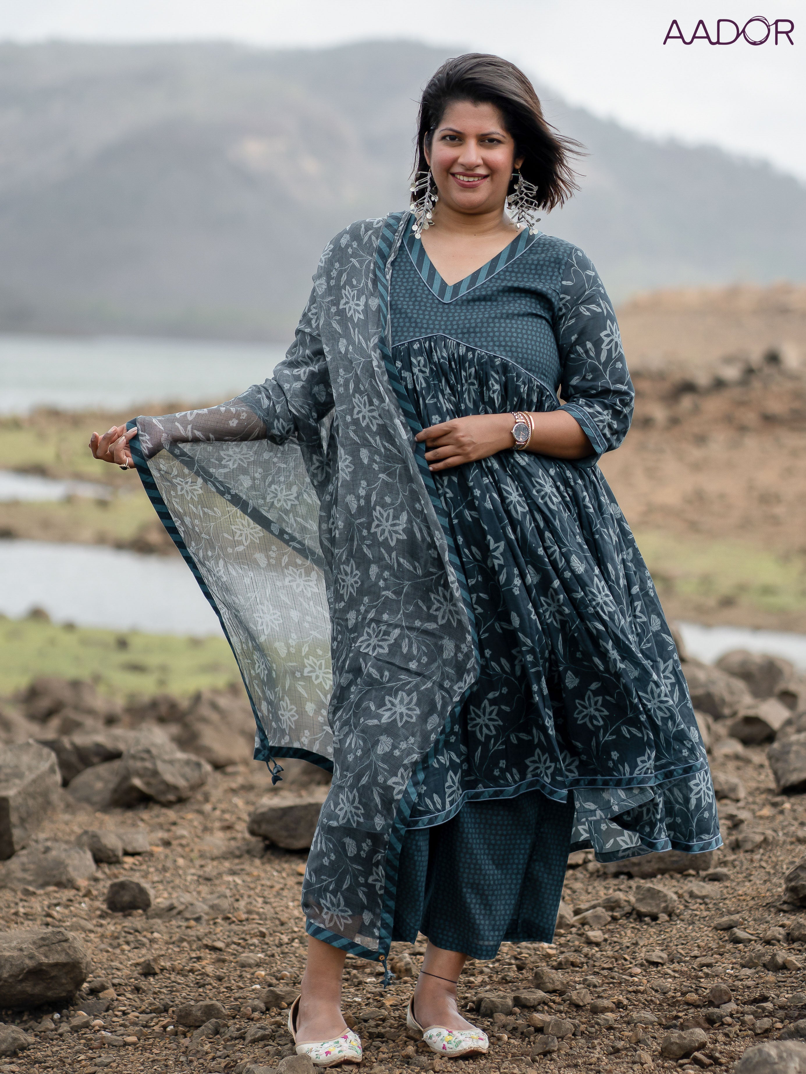 Phantom Nightingale Dupatta